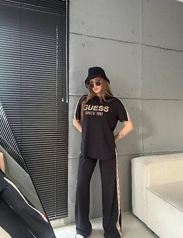 unit sport trenerke cena: Komplet siroka majica kratkih rukava i donji deo trenerke ravne — 6