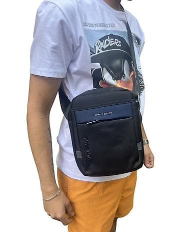 ženske poslovne torbe: Muška torbica za preko ramena/struka (crossbody/waist bag)
3300
Din — 9