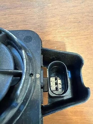 prikolica za auto cena: MODUL SIRENE ALARMA ZA VOLKSWAGEN GOLF 7, PASSAT B8, TIGUAN . - — 3