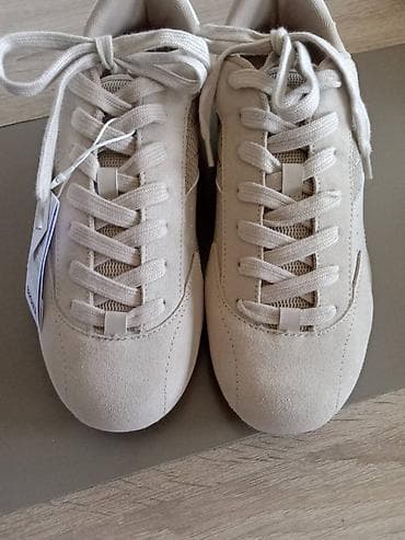 patike đordanke: Bershka patike – model sa mrežastim panelima. POLUKOŽNE PATIKE - — 5