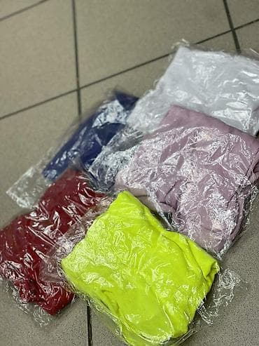 Body
Cena 1300
Uni vel.
V90 — 6