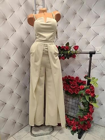 cipele ruma: Ženski elegantni kombinezon bez rukava sa tankim bretelicama. Gornji — 7