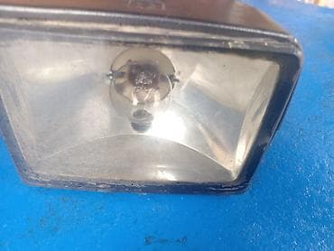 iglice za pumpu: Kockasti far za tomos motore Ima grlo sijalicu Ispravno 1.500 din — 3
