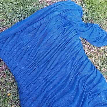 duboke air force 1: BCBGMAXAZRIA haljina, kobaltno plava.Maturska haljina,kao nova,2000din — 2