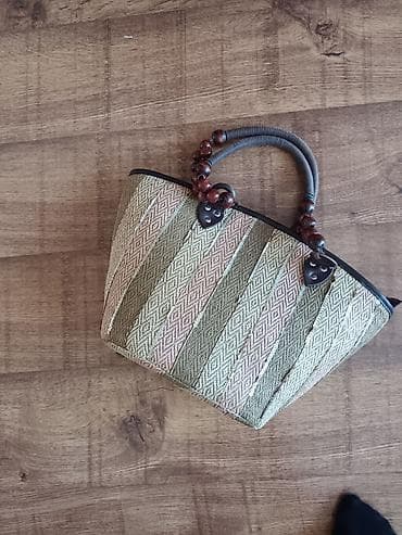 Torba od tkanine sa drvenim detaljima - Materijal: čvrsta tkanina sa