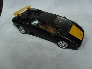 nike running prsluk: Burago Lamborghini DiablItaly,1:18 p.hauba i spojler nisu originalne — 1