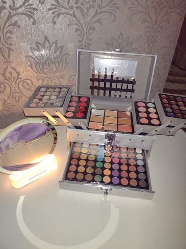 VELIKI KOFER SA SMINKOM CENA 4450 din - 95 senki za oči – 12