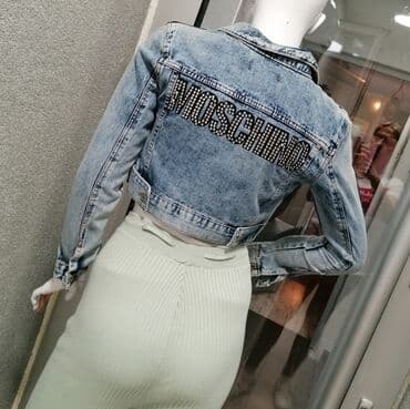 lindex kaputi: MOSCHINO TEKSAS JAKNA
VEL S
KAO NOVA
JAKO MALO NOŠENA
PLAĆENA 7500 — 12