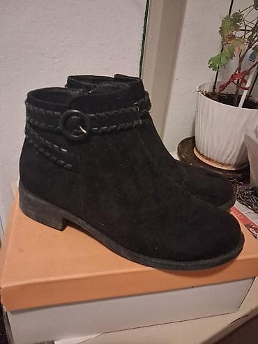 tommy hilfiger obuca zenska: Kao nove crne ženske gležnjače od brušene kože (semiš) sa niskom — 1