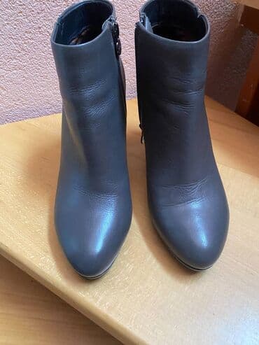 zara sive pantalone: Gležnjače, 41 — 2