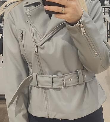 Nova Vero Moda jakna, kupljena u NFashion-u, velicina S ali je dosta