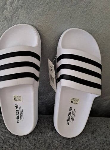 adidas samba srebrne: Papuče, veličina - 47 — 1