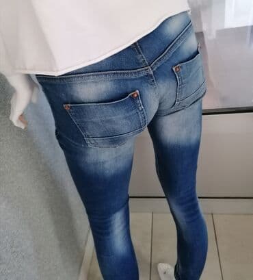 pantalone od vestacke koze: Super farmerice
Kao nove
Vel 26 — 1