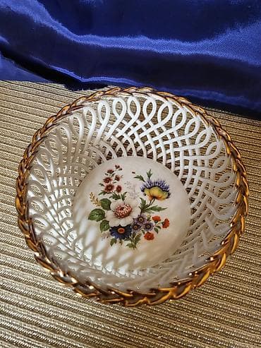 kalendar 1979 godine: Cinija nova iz 70ih.godina Cluj porcelanska. Nova porcelanska cinija — 3
