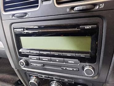 sony 5 konzola: RADIO ZA VOLKSWAGEN GOLF 5, GOLF 6, PASSAT B6 . | moguce licno — 1