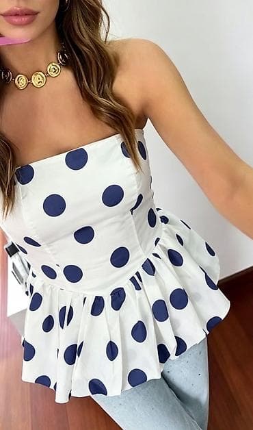 Topovi: 🔥Ženski top bez bretela sa peplum krojem i tufnicama
✅1600 din 
S M L — 3