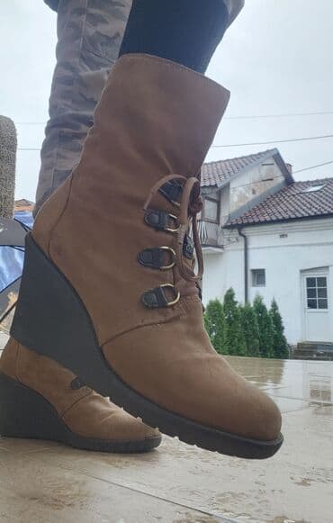 Donji delovi trenerke: Čizme, 41 — 5