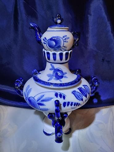 Kompletan ukrasni samovar Gzhel USSR iz 70ih.godina. Originalni ruski