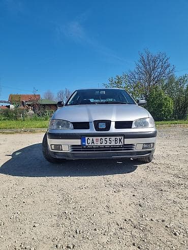 felne ili kapna: Seat Ibiza, petovratni hečbek, srebrna boja. Karoserija i — 4