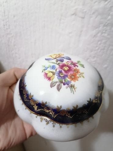 drvene boks palete: Porcelanska kutijica sa poklopcem – ručno dekorisana - Materijal — 3