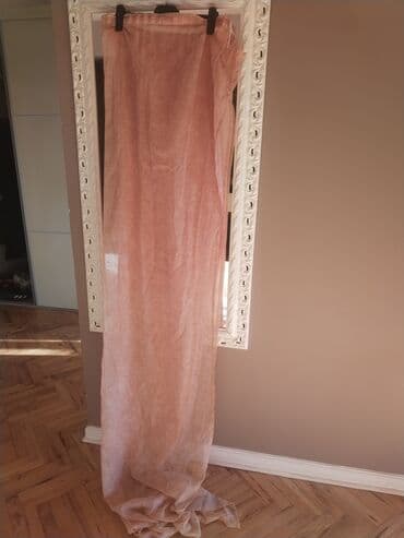 Zavesa 2 zavese sirina jednog dela 95 drugog 114 Duzina jednog dela na lalafo.rs Zavesa 2 zavese sirina jednog dela 95 drugog 114 Duzina jednog dela