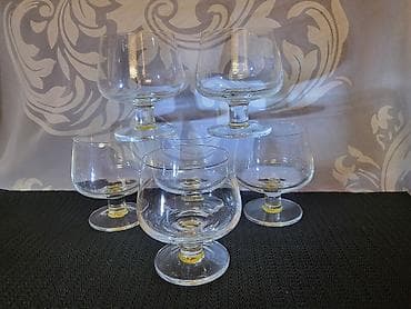 Case nove kristal za zestoko pice Zagreb iz 70ih. Case,sve na njima na lalafo.rs Case nove kristal za zestoko pice Zagreb iz 70ih. Case,sve na njima