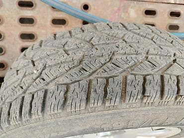 auto pojasevi rs: Komplet od 4 alu felne sa zimskim gumama. - Marka/centar: originalni — 8