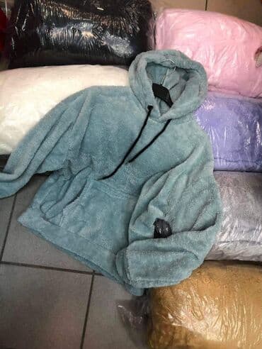 levis dukserice: S m l xl 
2200 — 2