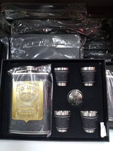 zenske kozne jakne sa krznom: Jack Daniels Poklon Set za Muskarce Eko Koza NOV Pljoska i 2 Casice i — 3