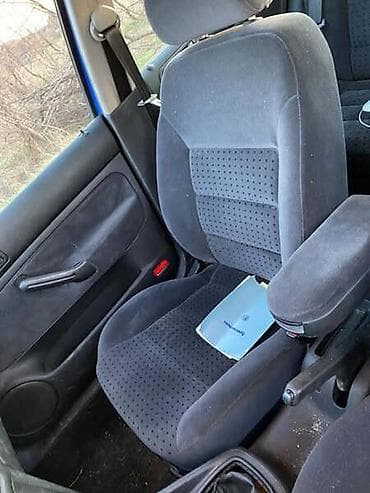 auto delovi prokuplje: GOLF 4 1.4 16V TAPACIR VRATA ZA VOLKSWAGEN GOLF 4 | Golf 4 1.4 16v — 3