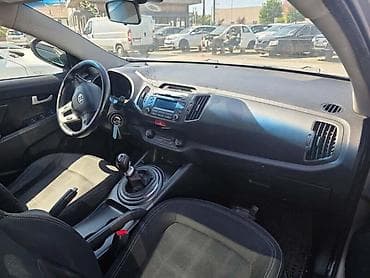 pol9vni automobili: KIA SPORTAGE 2013. GOD. - KOMPLETAN AUTO U DELOVIMA | Kia Sportage — 4