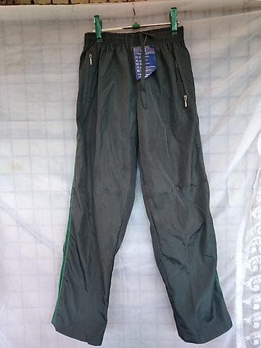 Decije trenericenekorisceno,rasprodaja 350 din 134-146 Material na lalafo.rs Decije trenericenekorisceno,rasprodaja 350 din 134-146 Material