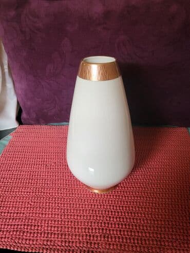 dormeo jastuk i cebe za decu: Vaza nova Alka porcelan,zlato 1938 do 1958g. Bavaria. Nova — 3