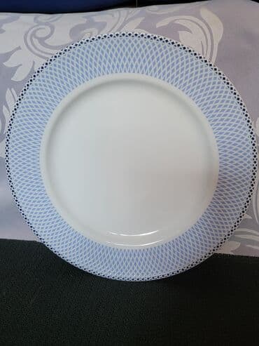 porcelanske solje za caj: Set nov petodelni porcelanski za jednu osobu. Petodelni — 11