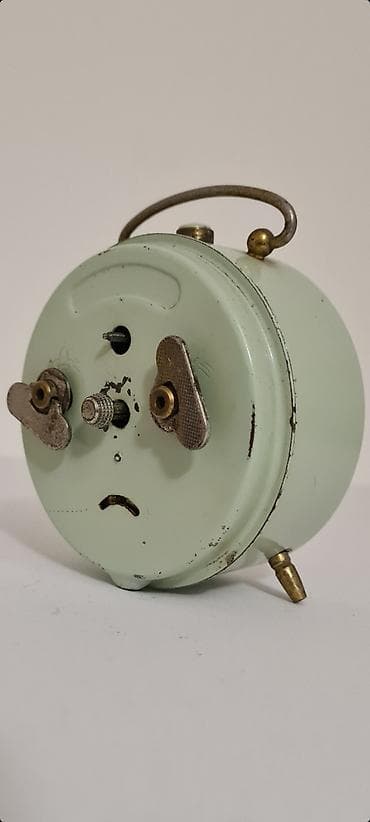 sta su flekeri: ★ Na prodaju nemački kolekcionarski sat-budilnik stare poznate firme — 4
