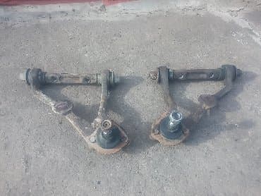 auto otpad lada niva: Gornja leva i desna viljuska trapa Ladam 2121,21213,21214 Niva — 1