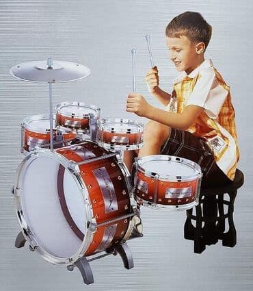 Set bubnjeva za male muzičare Cena 3590 din Set sadrzi:5 na lalafo.rs Set bubnjeva za male muzičare Cena 3590 din Set sadrzi:5