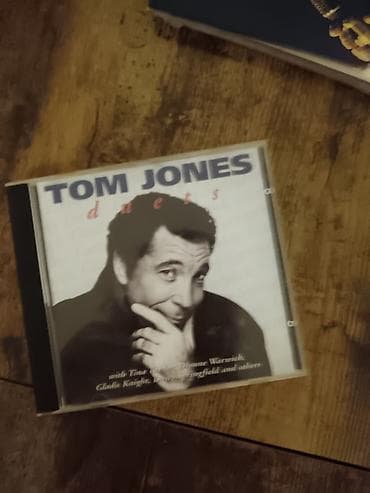 Knjige, audio i video formati: CD: Tom Jones – Duets - Format: audio CD u plastičnom jewel case — 1