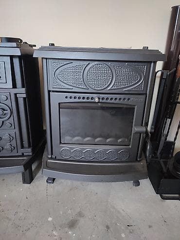 Peć na čvrsto gorivo Plamen GLAS AMITY - Tip: samostojeća livena peć