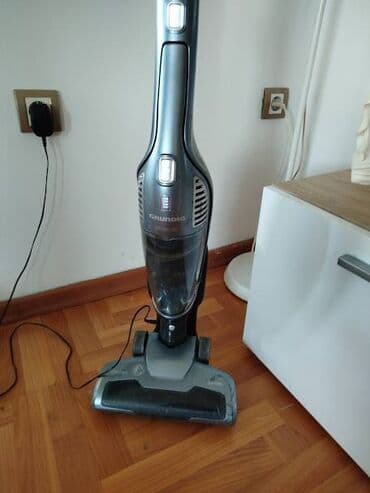 clatronic usisivac: Grunding stapni usisivac Potpuno ispravan, usisava do 45 min Punjenje — 2