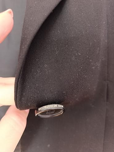 crni ranac zenski: Ženski crni sako MEXX Metropolitan - Klasičan kroj sa reverima - — 2