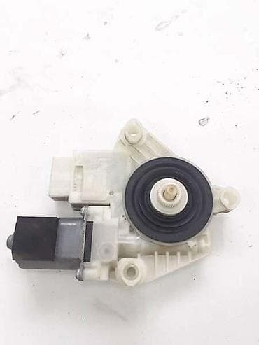sajle za vitlo: MOTORIC PODIZACA STAKLA ZA VOLKSWAGEN PASSAT B8 - 5Q4959811E | — 1