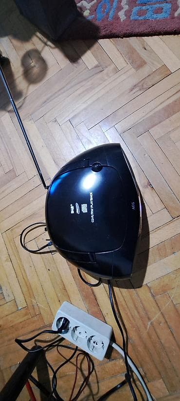 Auto elektronika: AEG prenosni CD/MP3 radio - Kompaktni boombox sa ugrađenim stereo — 2
