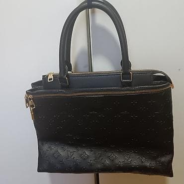 luis vuitton torba: Louis Vuitton tašna – crna, monogram reljef - Model: elegantna — 2