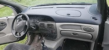 DISPLAY DISPLEJ ZA RENAULT SCENIC na lalafo.rs DISPLAY DISPLEJ ZA RENAULT SCENIC