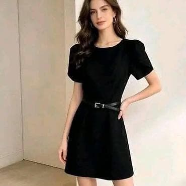 komplet zenski: Elegantna ženska haljina A-kroja sa kratkim puf rukavima. Okrugli — 4