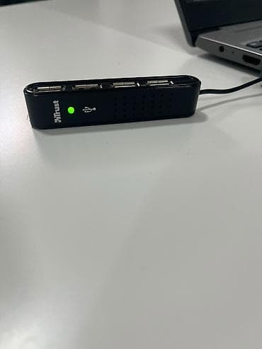 mikseri za testo polovni cene: USB Hub koriscen, ispravan skroz — 1