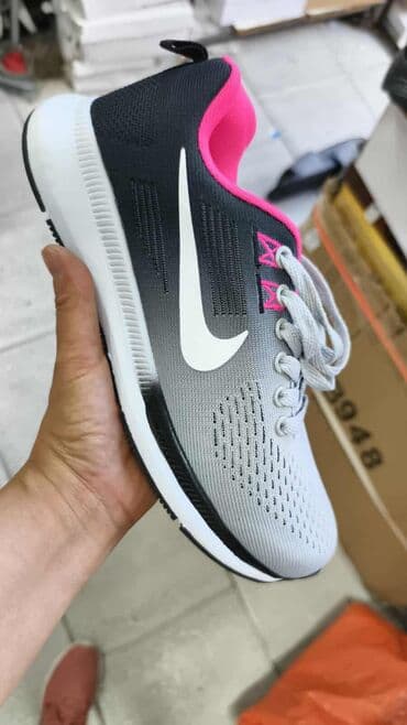 Women's Sneakers and athletic shoes: Nike, 36 — 2