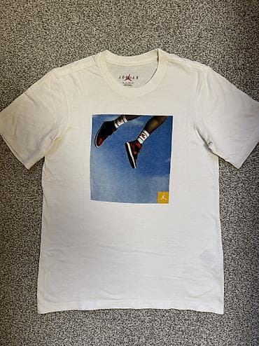 Jordan majica ORIGINAL Majica je ocuvana maksimalno, nosena kratko