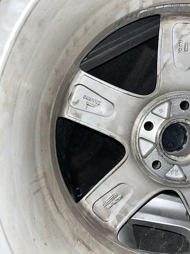 golf 4 1.9 tdi sport: Alu felge 18” sa gumama - Dimenzije felgi: 18 inča, 7.5J - Raspored — 2
